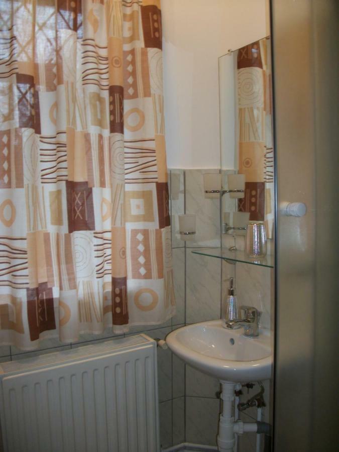 Fuege Vendeghaz Otel Miskolc Dış mekan fotoğraf
