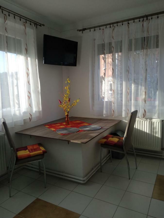 Fuege Vendeghaz Otel Miskolc Dış mekan fotoğraf