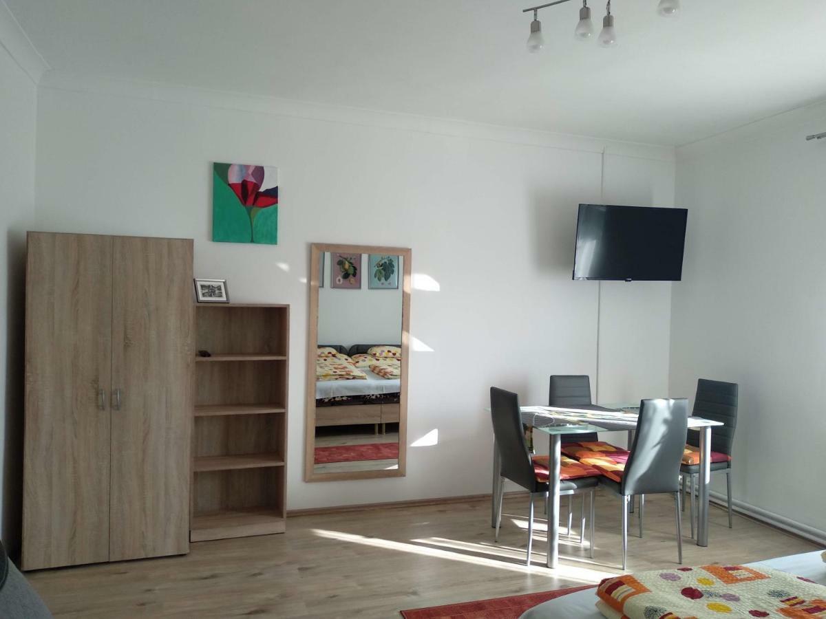 Fuege Vendeghaz Otel Miskolc Dış mekan fotoğraf