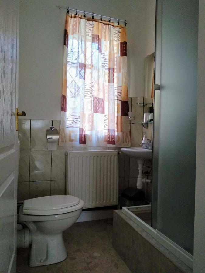 Fuege Vendeghaz Otel Miskolc Dış mekan fotoğraf