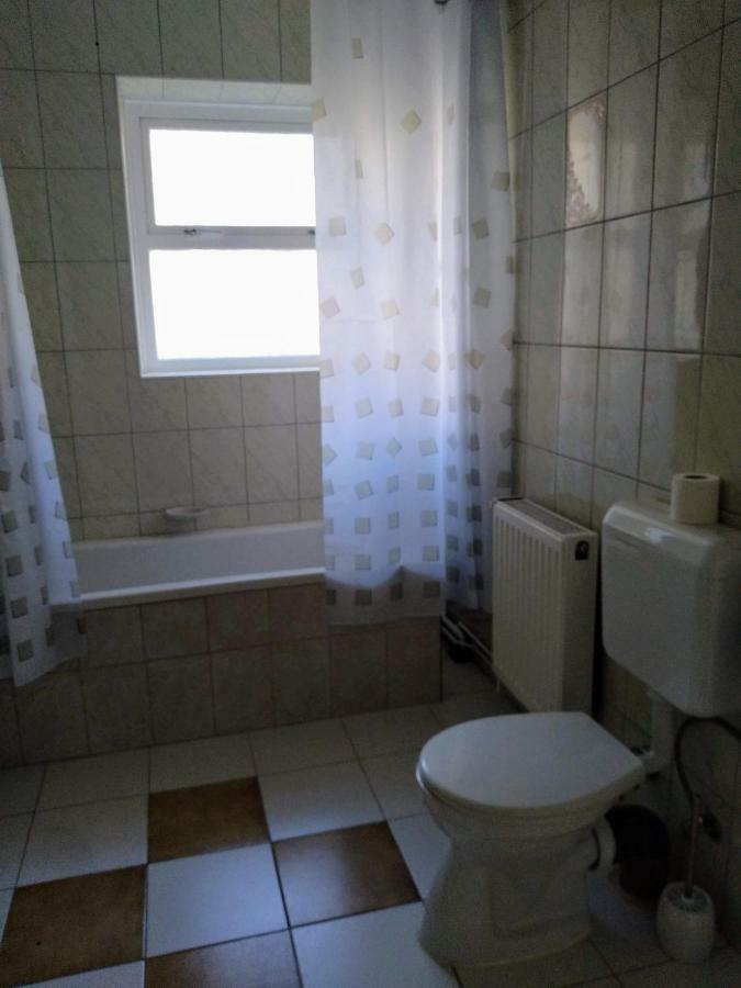 Fuege Vendeghaz Otel Miskolc Dış mekan fotoğraf