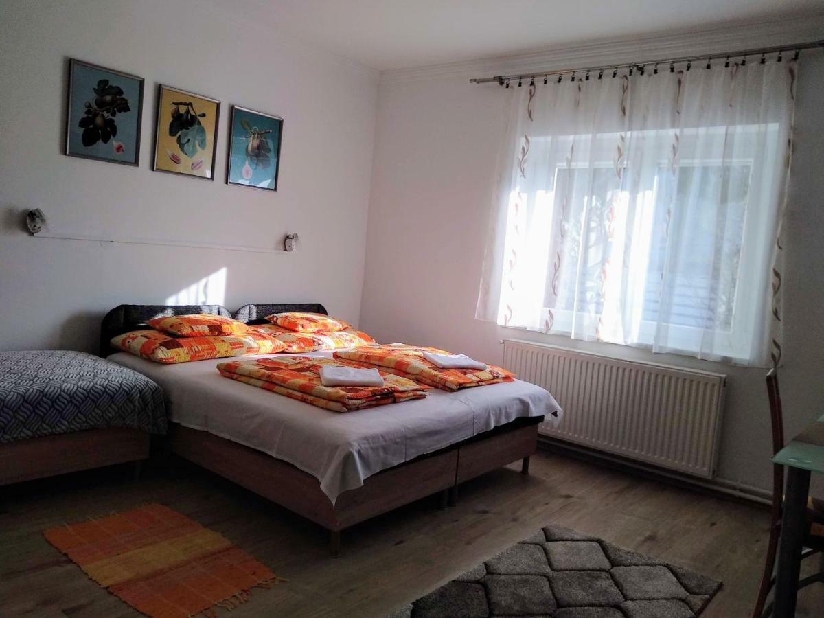 Fuege Vendeghaz Otel Miskolc Dış mekan fotoğraf